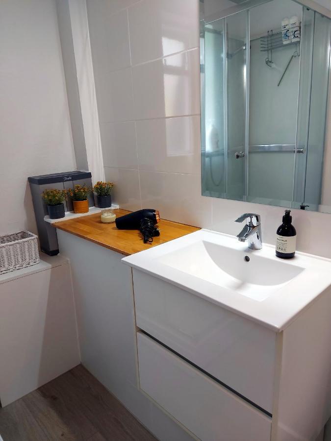 B&B Rooms Husavik 3 Экстерьер фото
