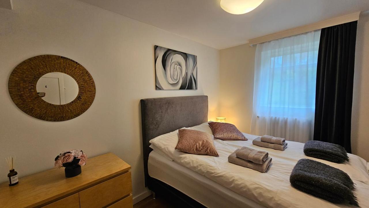 B&B Rooms Husavik 3 Экстерьер фото